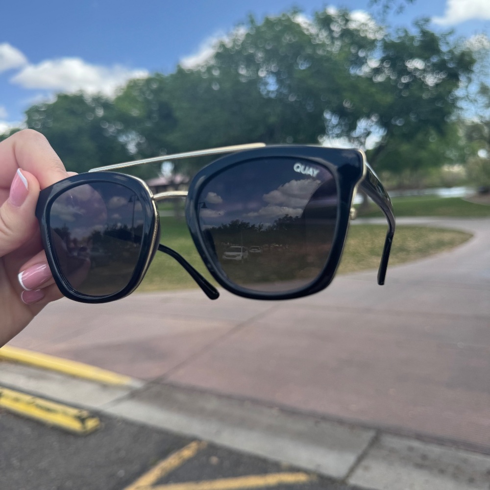 Sunglasses quay sweet dreams